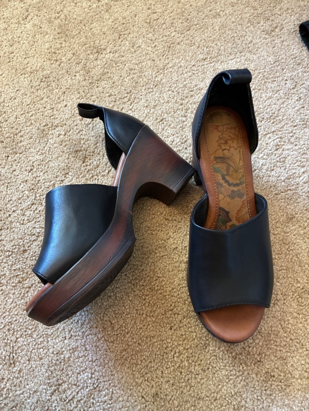 b.o.c. by Born Concept Galiana Platform Sandals - Black - Size 7M